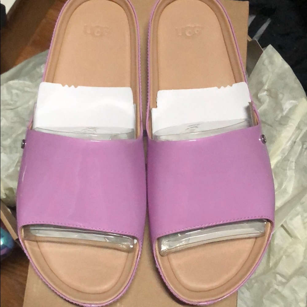Ugg patent slides